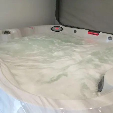 Feriehus Jacuzzi Privatif A 150m Plage Saint-Nazaire (Loire-Atlantique)